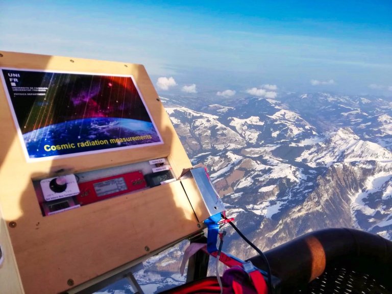 Cosmic radiation mongolfiera